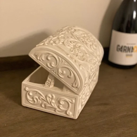 Large white ceramic box